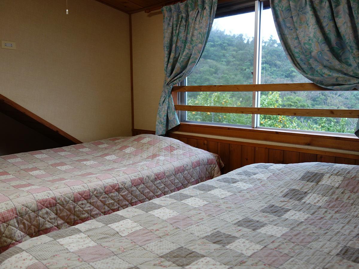 Log Pension Izumigamori Motobu Exteriér fotografie